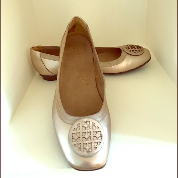 Clarks Shoes - CLARKS 8.5 EXTRA WIDE Width Leather Flats